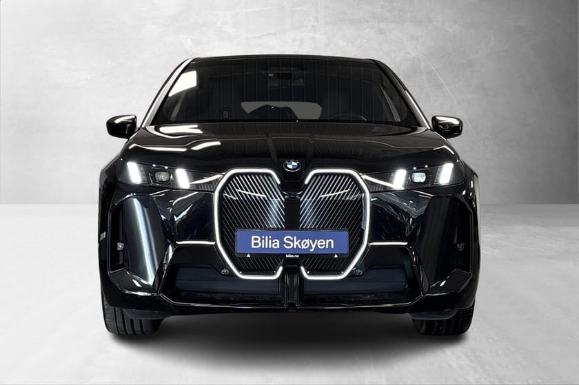 Bilde 2 av BMW iX xDrive60 Supercharged,B&W,Luft,skinn