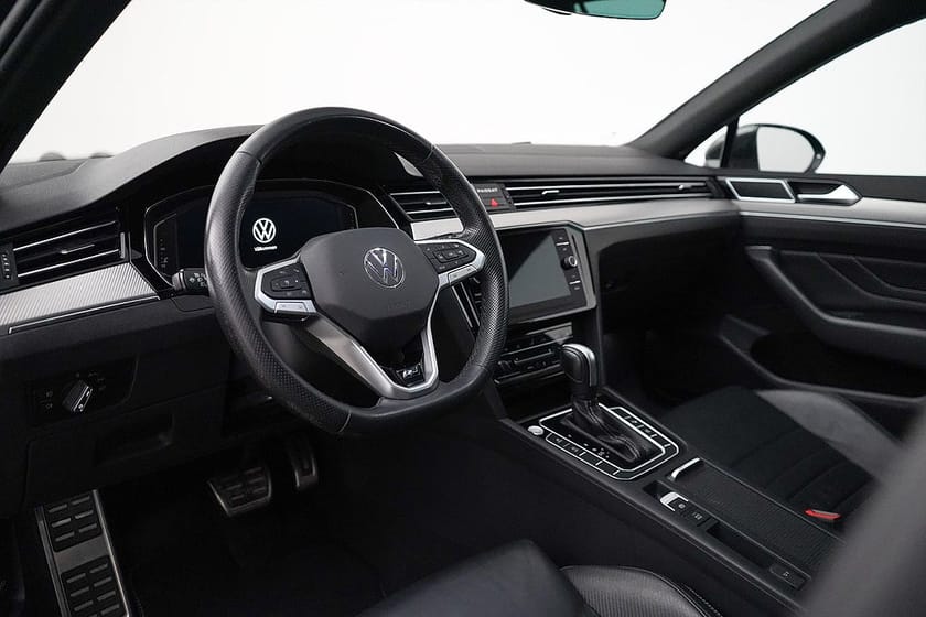 Bild 5 av Volkswagen Passat Sportscombi SC 2.0 TDI 4M / 200hk / R-Line / Executive