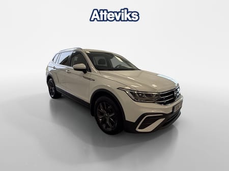 Volkswagen Tiguan Allspace 5-sätes 1.5 TSI 150hk *1 Tidigare äg/Drag/Backkamera*