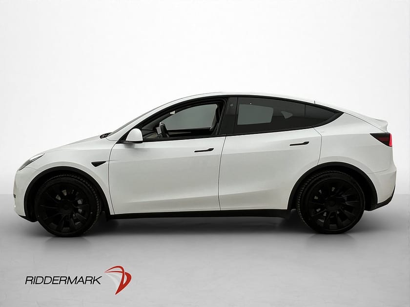 Bild 5 av Tesla Model Y Standard Range RWD Autopilot Rattvärme MOMS