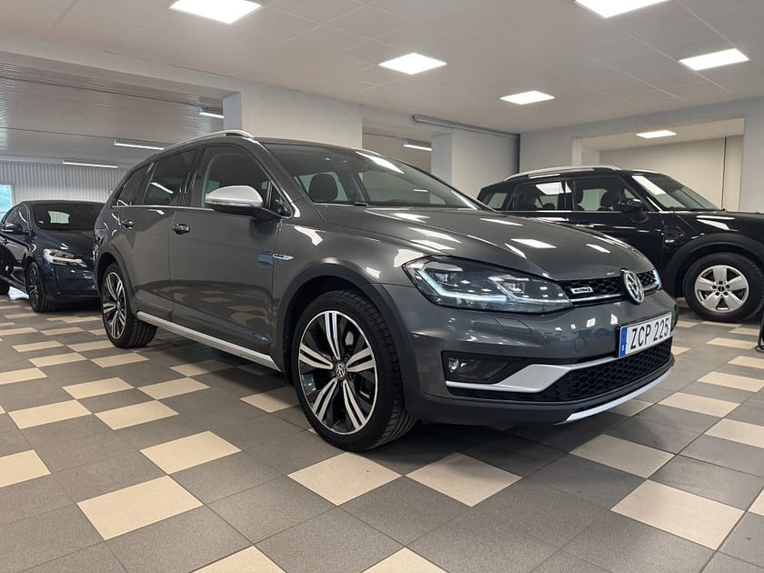 Bild 4 av Volkswagen Golf Alltrack 1.8 TSI 4M DSG Fjärrstyrdv. Kamera App-Connect Drag
