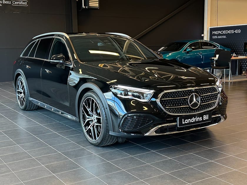 Bild 3 av Mercedes-Benz E 300 de 4MATIC All-Terrain Avantgard Premium, Drag, Moms