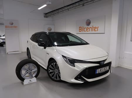 Toyota Corolla Touring Sports Hybrid Style V-Däck ingår Kamera-CarPlay