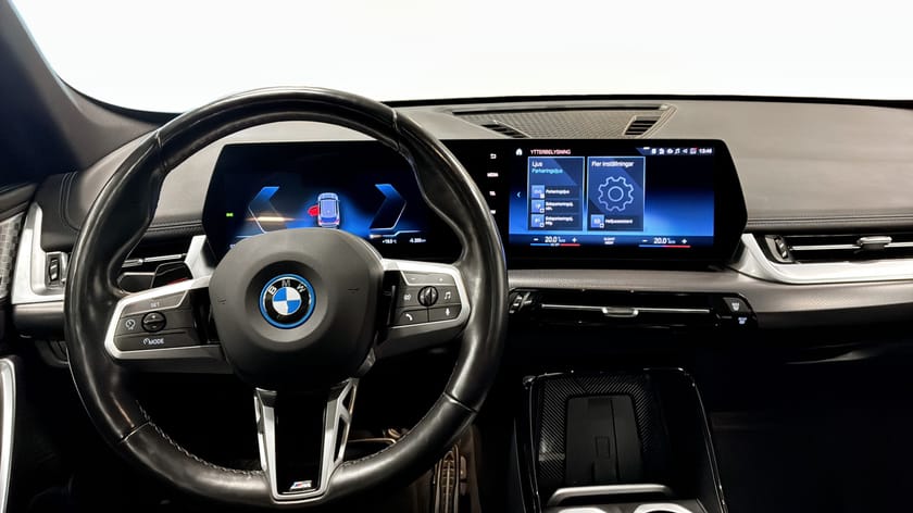 Bild 4 av BMW iX1 xDrive30 xDrive 30 M-Sport Lucka Dragkrok Harman Kardon Tonade rutor
