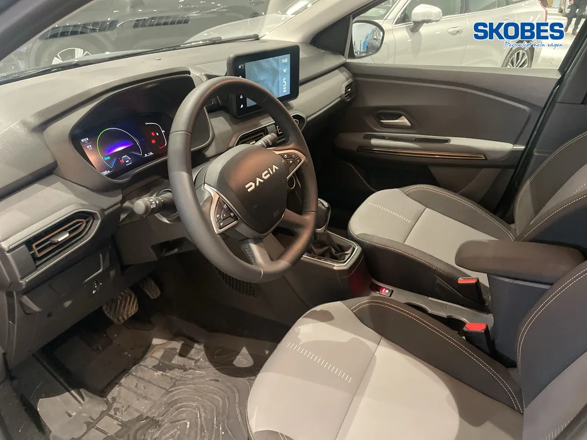 Dacia Jogger 7-sätes HYBRID 140