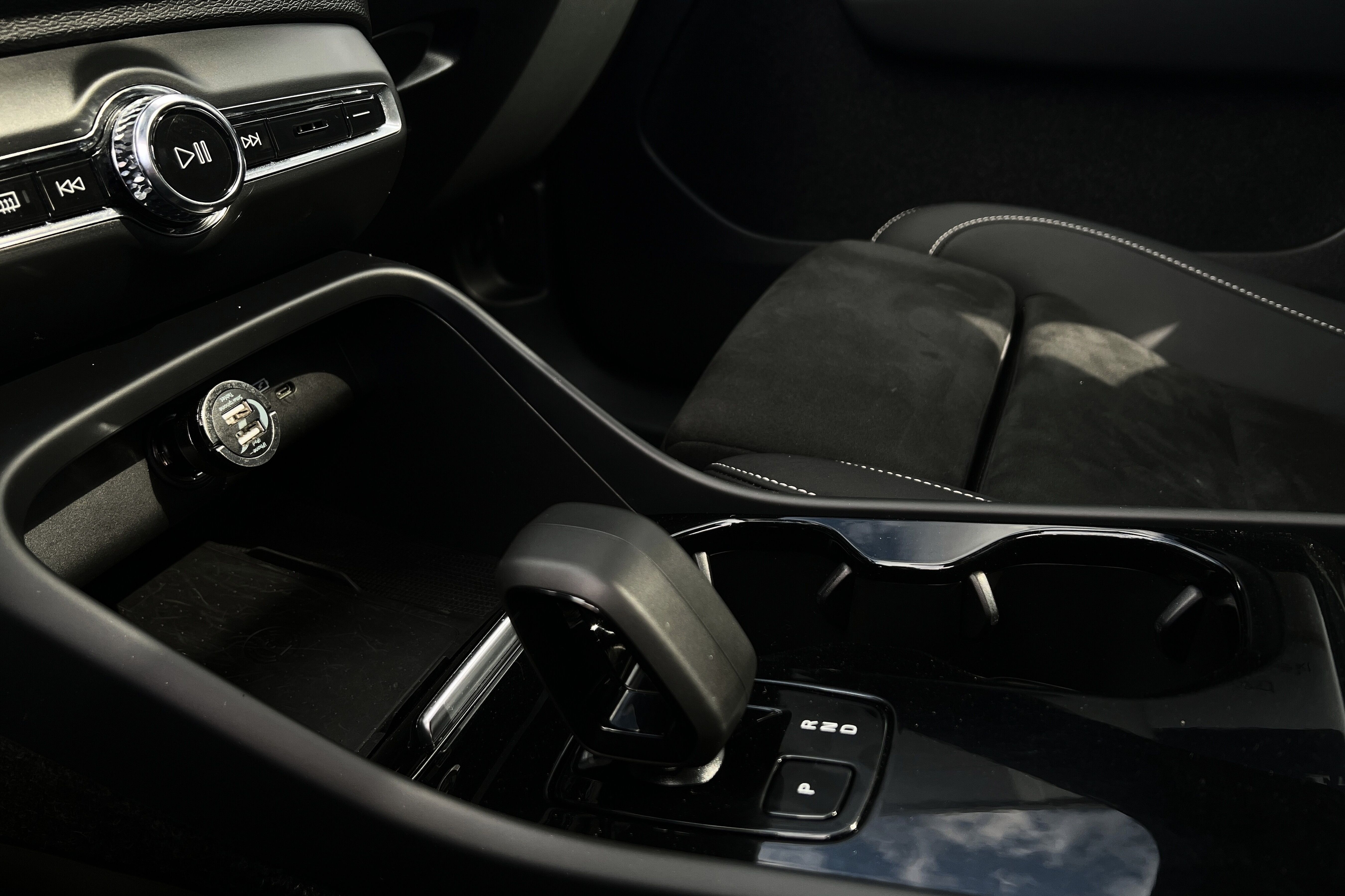 Volvo XC40 Recharge Twin bilde 15