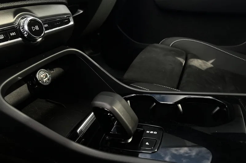 Volvo XC40 Recharge Twin bilde 15