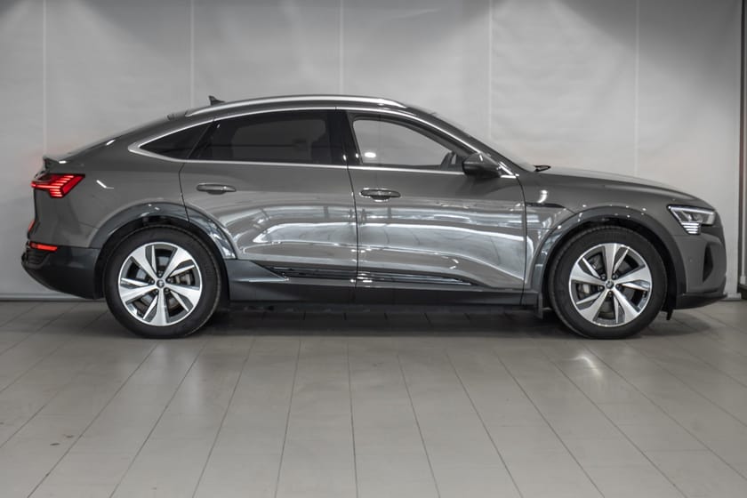 Bilde 3 av Audi Q8 Sportback 55 e-tron quattro Advanced Plus