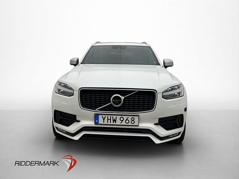 Bild 2 av Volvo XC90 D5 AWD R-Design 7-Sit Pano HUD B&W Luft Värm Drag