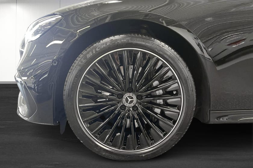 Bild 5 av Mercedes-Benz E 300 de 4MATIC