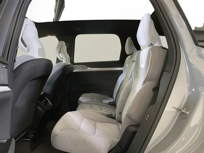 Bild 14 av 15 – Volvo EX90 Twin Motor Performance 7-seater Ultra 7sätes