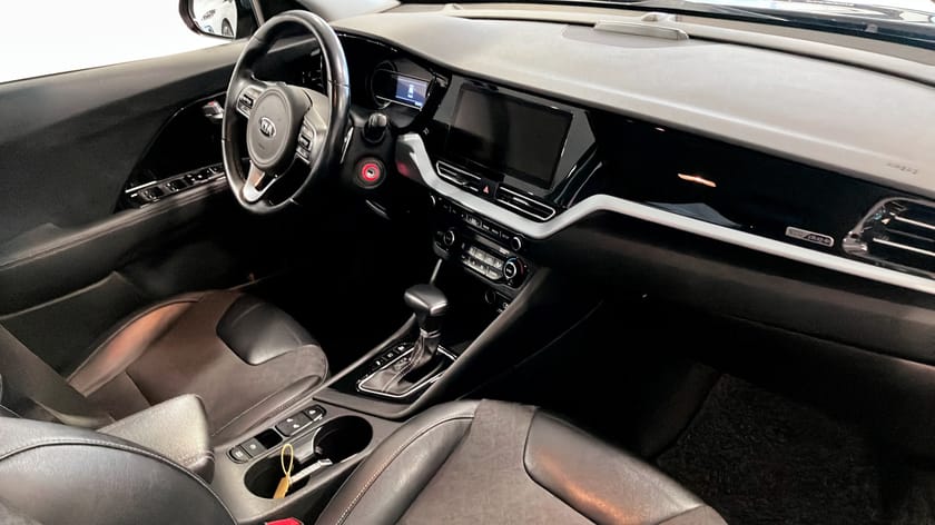 Bild 3 av Kia Niro P-HEV 1.6 PLUG-IN ADVANCE PLUS 1