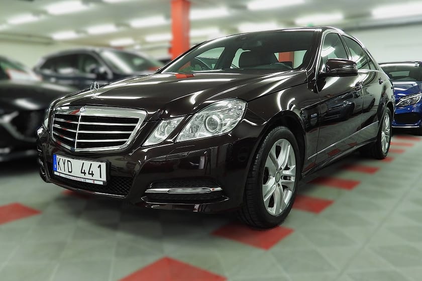 Bild 1 av Mercedes-Benz E 250 BE BlueEFFICIENCY 5G-Tronic Skinnklädsel Avantgarde