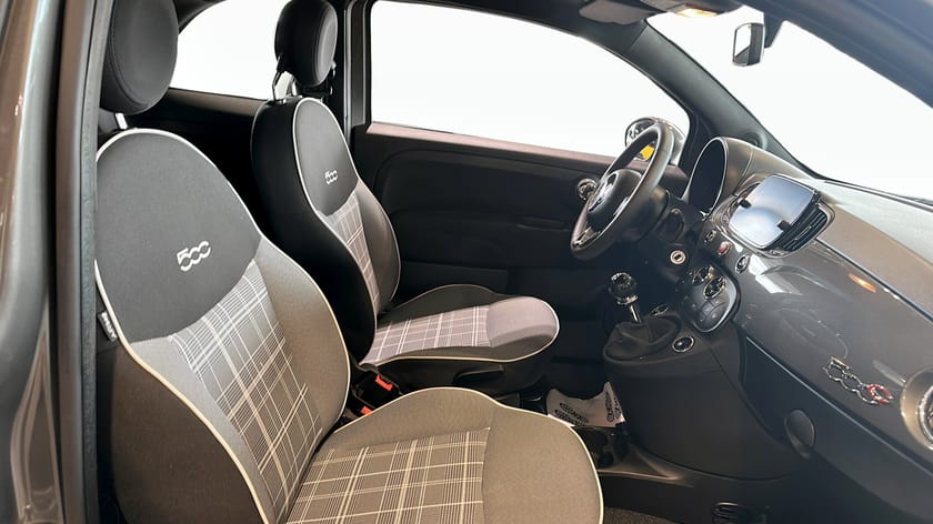 Bild 3 av Fiat 500 Hybrid 70hk Cabriolet Carplay