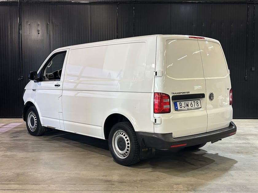 Bild 4 av Volkswagen Transporter T30 2.0 TDI BMT (102hk) Nyserv Nybes