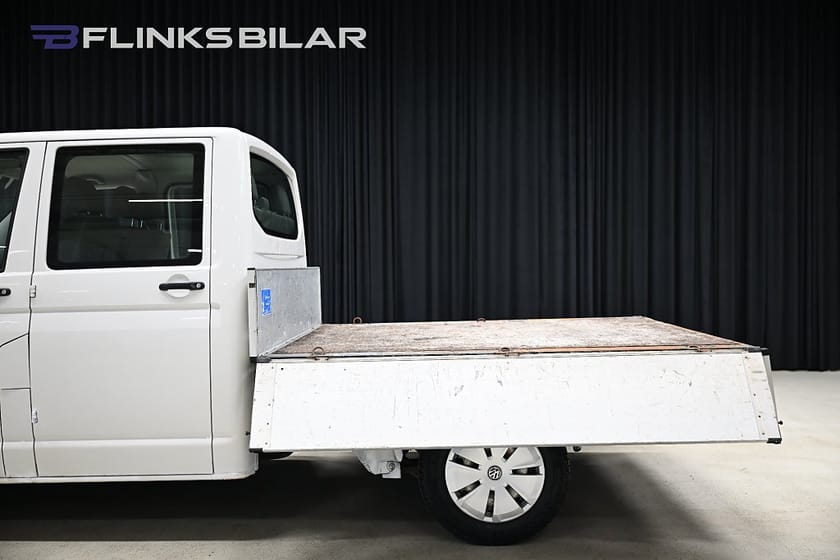 Bild 4 av Volkswagen Transporter Chassi Dubbelhytt TDI 140HK Dubbelhytt|Flak|Drag|Värmare|Moms