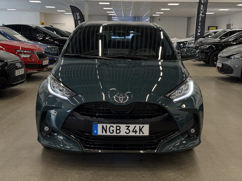Bild 2 av Toyota Yaris Hybrid 130 1.5 STYLE / HUD / NAVI / JBL / SKINN