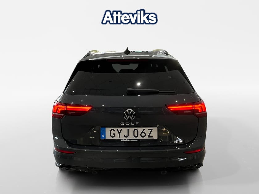 Bild 4 av Volkswagen Golf Sportscombi R-Line 1.5 eTSI 150hk *Komfortpaket/Drag/Kamera*