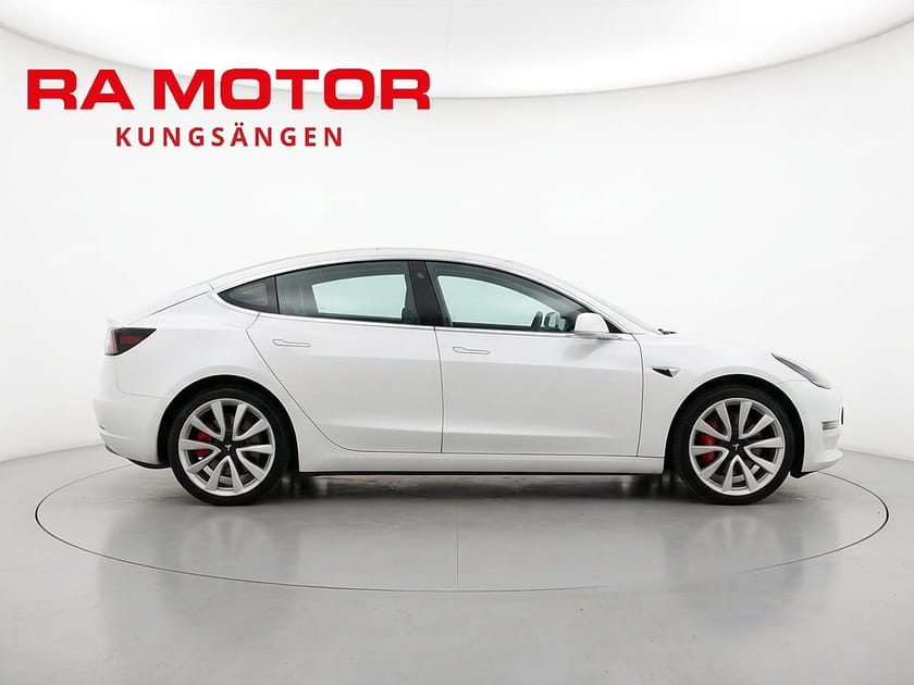 Bild 3 av Tesla Model 3 Performance