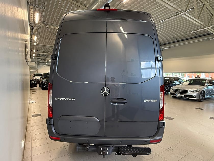 Bild 4 av Mercedes-Benz Sprinter 317 CDI RWD Panel Van