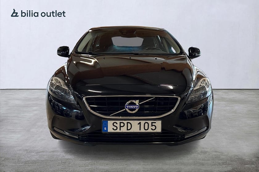 Bild 3 av Volvo V40 D3 Summum BE PRO Panorama / Harman Kardon / Keyless