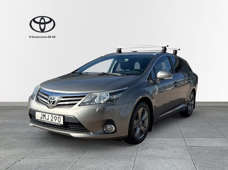 Toyota Avensis Kombi 1.8 Edition 50 Dragkrok Vinterhjul