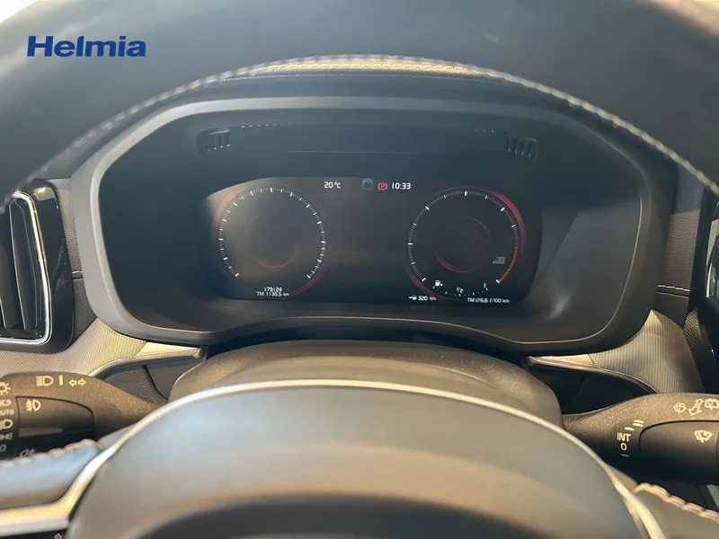 Bild 8 av 15 – Volvo XC60 B4 AWD Diesel R-Design