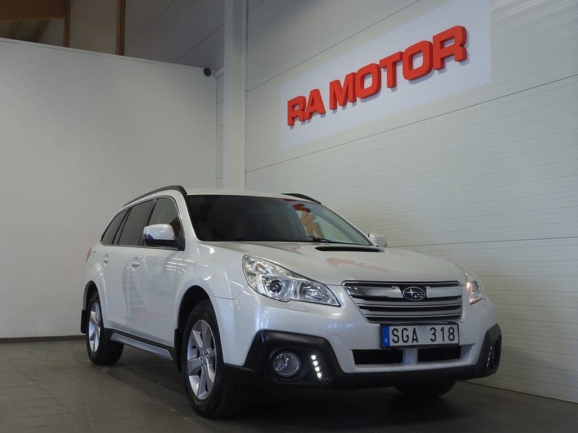 Bild 1 av Subaru Outback 2.0 4WD Lineartronic Business 150hk | Kamera | Drag |