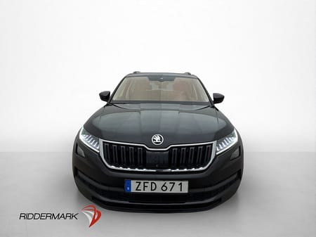 Škoda Kodiaq Skoda 180hk 4x4 Business Värmare Pano Canton 360 Drag