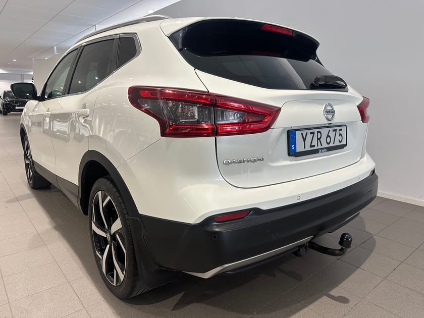 Bild 4 av Nissan Qashqai 1.2 DIG-T Tekna / Panoramatak / 360 Kamera / Dragkrok /