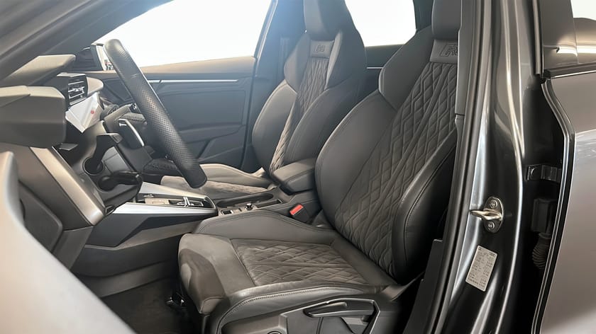 Bild 2 av Audi RS 3 Sedan