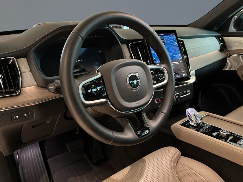 Bild 5 av Volvo XC90 T8 AWD Ultra Dark//Bowers & Wilkins//Dragkrok//
