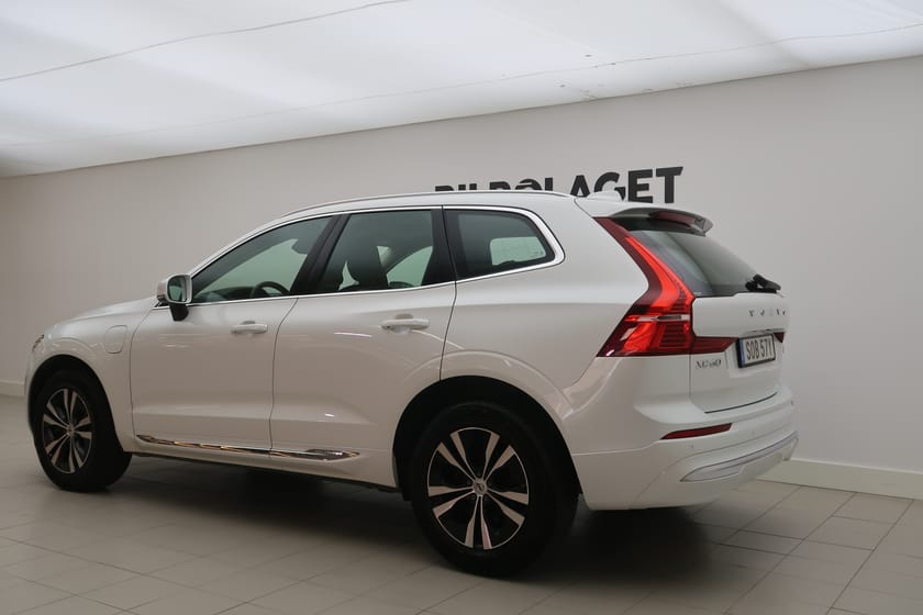 Bild 3 av Volvo XC60 Recharge T6 Core Edition/Pano