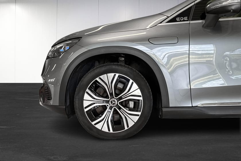 Bild 5 av Mercedes-Benz EQE SUV 500 4MATIC 4M PREMIUMPAKET | PANO | BURMESTER | DRAG | 360-KAMERA
