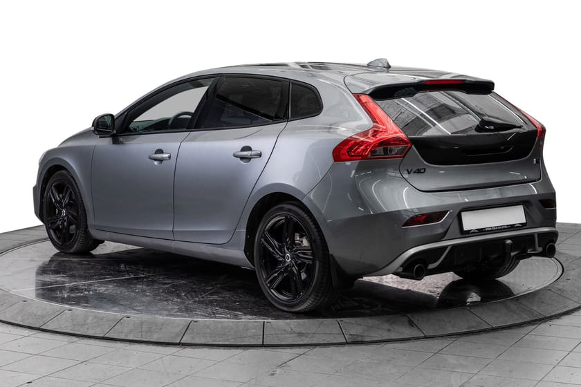 Bilde 5 av Volvo V40 T2 R-Design 122hk Aut /Skinn/ Webasto/ Kamera/ Krok