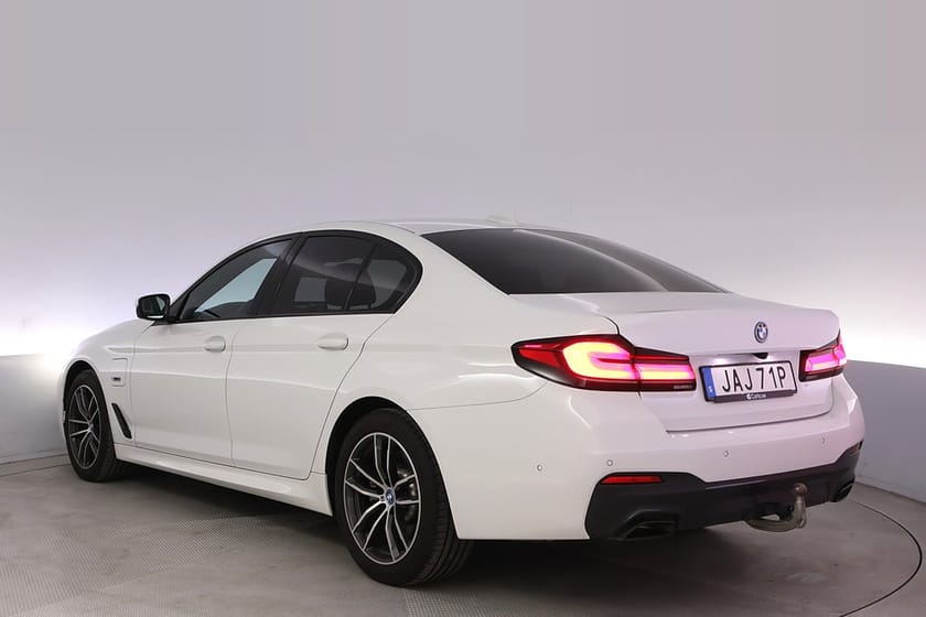 Bild 4 av BMW 530e xDrive Sedan M sport Kamera Adap.Farth Navi Drag