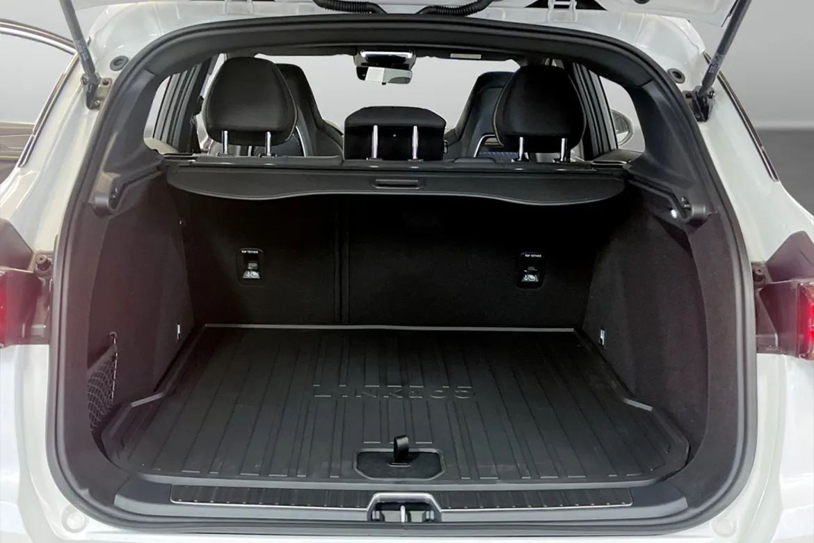 Lynk & Co 01 PHEV