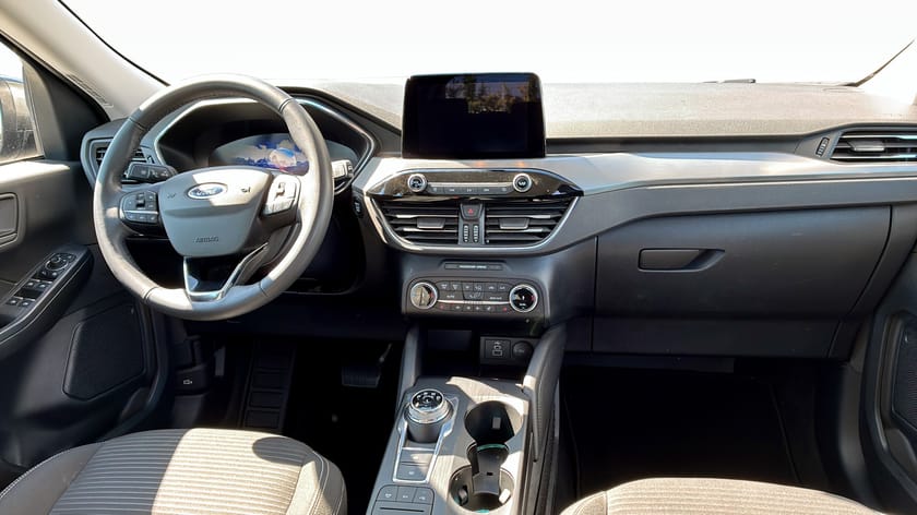 Bild 4 av Ford Kuga Plug-In Hybrid TITANIUM 2.5 FWD 225HK CVT
