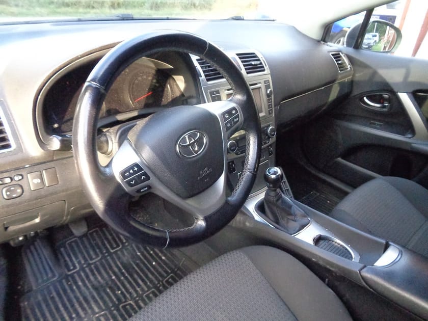Bild 3 av Toyota Avensis Kombi