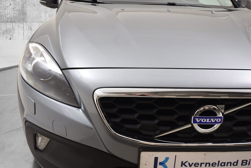 Bilde 4 av Volvo V40 Cross Country D2 115 HK/Summum/Skinn/Ryggekamera/SE KM!!!