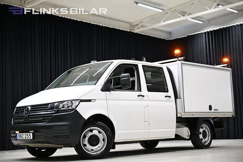 Bild 1 av Volkswagen Transporter Chassi Dubbelhytt 4Motion 150HK Dubbelhytt|Kåpa|Inredd|Lågmil|Moms|SeUtr!