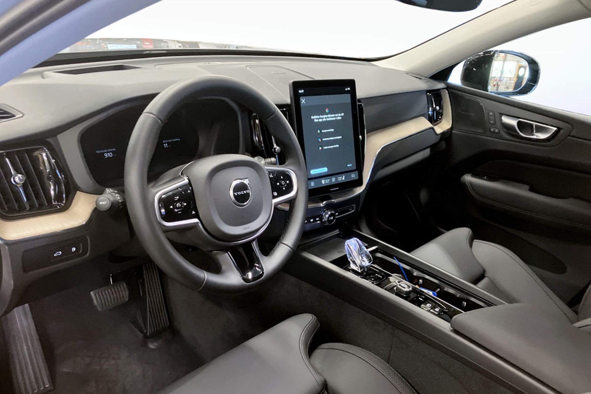 Volvo XC60 Recharge T6 AWD 2026, bild 5/9