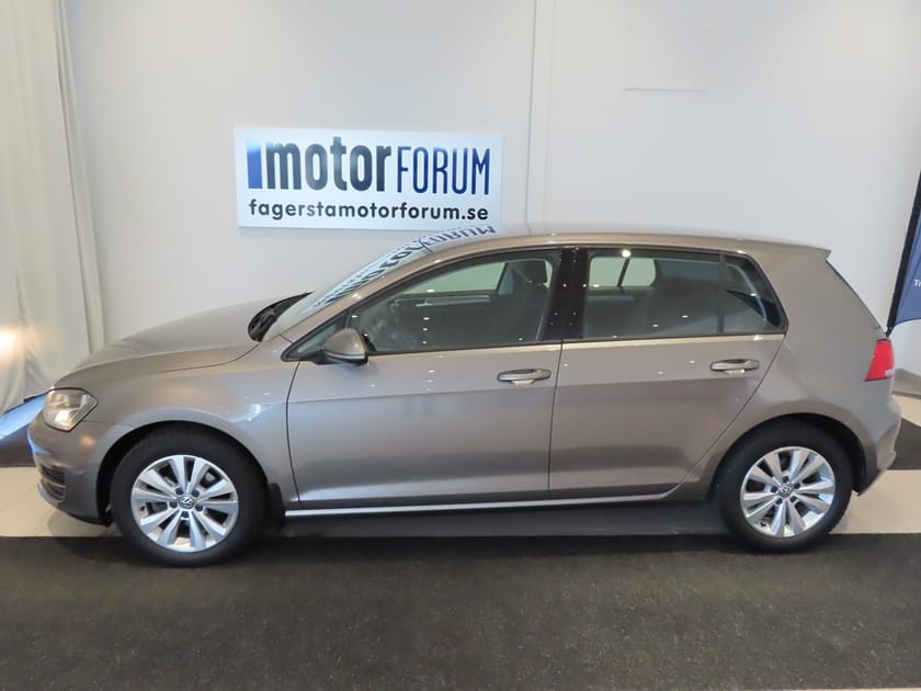 Bild 2 av Volkswagen Golf TSI 105 HK Aut Nyservad M+k uttag