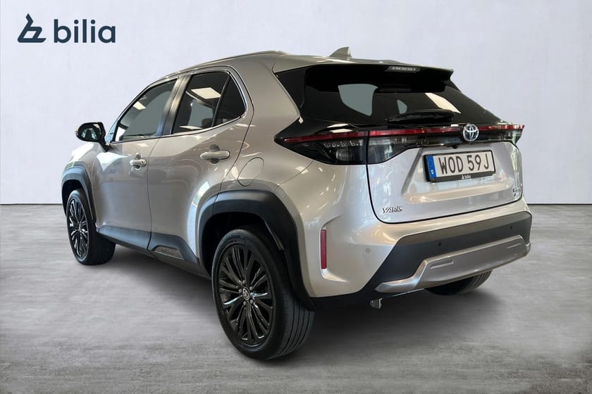 Bild 2 av Toyota Yaris Cross Hybrid AWD-i 1,5 Adventure Carplay Navi