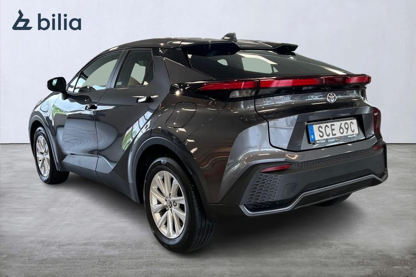 Bild 2 av Toyota C-HR Hybrid 1,8 Active Värmare Moms