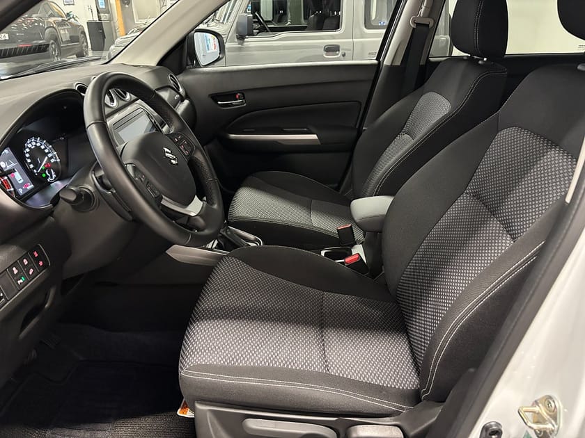 Bild 4 av Suzuki Vitara Hybrid AllGrip