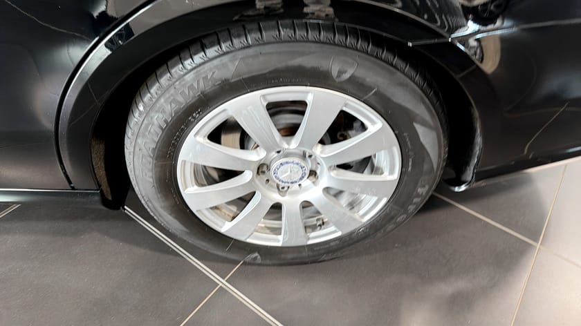 Bild 5 av Mercedes-Benz E 220 CDI BLUETEC SEDAN
