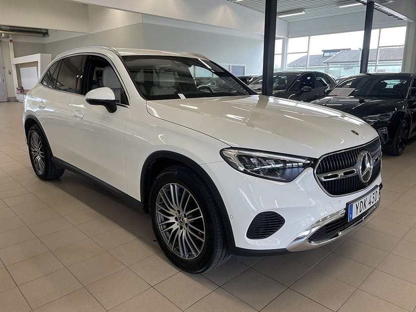 Bild 1 av Mercedes-Benz GLC 220 d 4MATIC Avantgarde / Drag / Läder / Navi