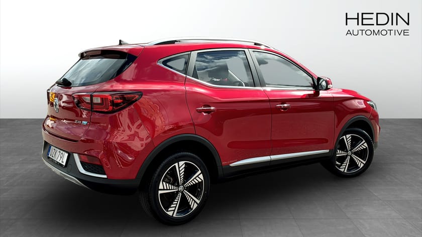 Bild 2 av MG ZS EV 45 KWH LUXURY / PANO / 15 000kr LADDKORT /