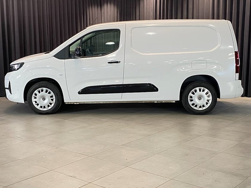 Bild 4 av Opel Combo Van L2 Facelift /Elite/ / Dragkrok & Värmare / Moms / DEMO
